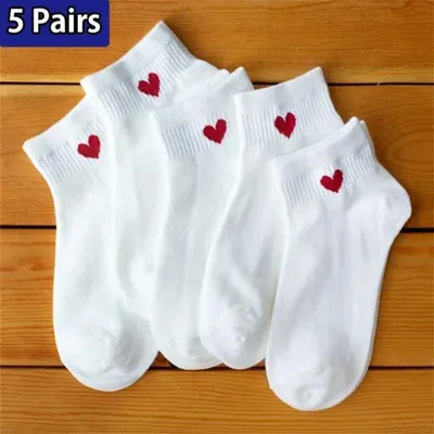 Produktbild von Herz Socken Damen 5 Paar EU 35-40 l Baumwollsocken mit Herz Muster l Bequeme & süße Damensocken für Alltag & Freizeit