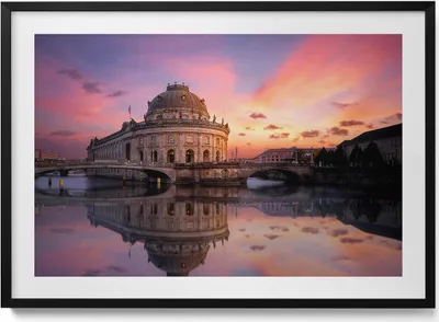 Produktbild von Blick auf die Stadt am Abend– Wandbild mit Rahmen – Gerahmtes Bild  – Wanddekoration – 100x70 cm –  Schwarz Rahmen