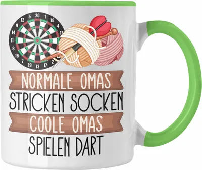 Produktbild von Trendation - Darts Oma Tasse Geschenk Normale Omas Stricken Socken Coole Omas Spielen Dart (Grün)