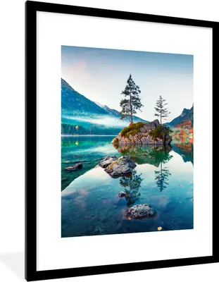 Produktbild von MuchoWow® Gerahmtes Poster Berge - See - Bäume - Natur - Wasser 60x80 cm - Poster mit Schwarzem Bilderrahmen Wandposter Rahmen Foto Bilder - Wohnzimmer - Dekorationen - Prämie