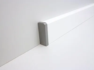 Produktbild von B.S. Bauprogramm Endstück für Sockelleiste 18 x 50 mm silber links