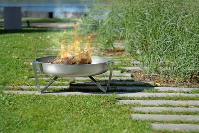 Produktbild von SvenskaV Design-Feuerschale / Feuerkorb VOMA aus massivem Edelstahl Gr. XXL (63 cm)