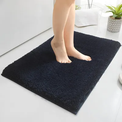 Produktbild von Weiche Badematte 50 x 80 cm, rutschfeste Badematte mit TPR-Rückseite, maschinenwaschbar, Badematte mit flauschiger Optik, wasserabsorbierende Mikrofaser-Badematte/Duschmatte