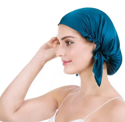 Productafbeelding van 100% Zijden Slapenkap voor Dames in Parelblauw