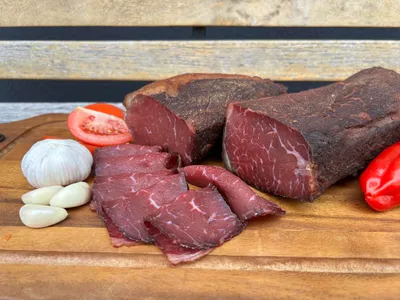Produktbild von 1 Kg Paket bosnischer Rinderschinken Prsut Suho Meso Pastrma Balkan Vjesalica