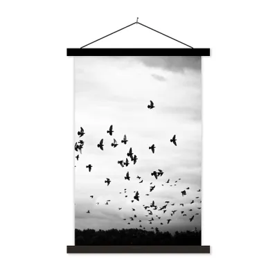 Produktbild von MuchoWow® Textilposter Tiere - Vögel - Wolken - Schwarz - Weiß 60x90 cm mit schwarzem Rahmen - Poster Wohnzimmer