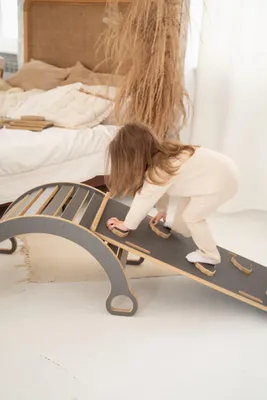 Produktbild von Kleine Montessori Bogenwippe Kletterbogen + kleine WÖLKCHEN Rutsche - grau