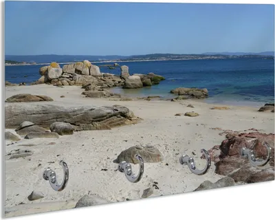 Produktbild von Wallario Schlüsselbrett aus Glas, Motiv: Felsen auf einem Sandstrand, 30 x 20 cm mit 4 Haken