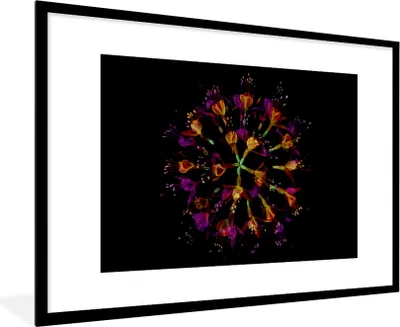Produktbild von MuchoWow® MuchoWow® Gerahmtes Poster Blumen - Orange - Rosa - Schwarz 90x60 cm - Poster mit zchwarzem Bilderrahmen - Wanddekoration - Fotos