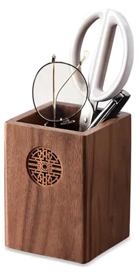 Produktbild von Omgoods – Handgefertigter Holz-Stifthalter für Schreibtisch und Büro