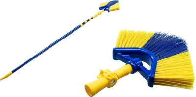 Produktbild von Eckbesen-Set, 3 m, als Spinnenfeger mit Dreiecksbesen und Teleskopstiel, farblich sortiert