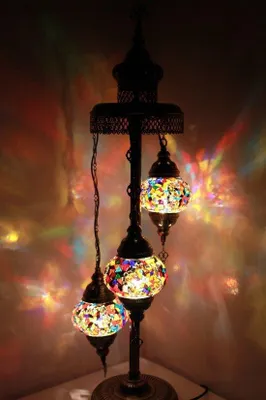 Image de Lampadaire mosaïque turc fait main multicolore avec 3 boules en verre, hauteur 100 cm