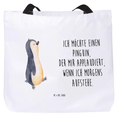Produktbild von Mr. & Mrs. Panda Shopper Pinguin marschieren - Weiß - Geschenk, Pinguine, Unausgeschlafen, Familie, Schultasche, Tragetasche, Bruder, Strandtasche, Aufstehen, Schwester