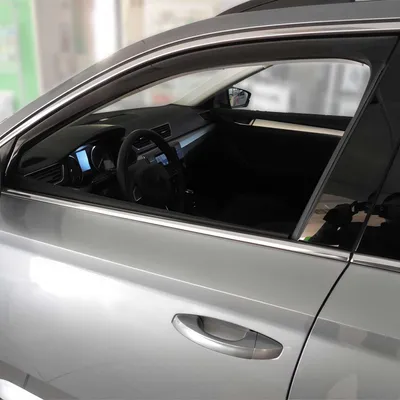 Produktbild von Windabweiser Regenabweiser für Skoda Superb 2015-2025 Dunkel Acryl 2x