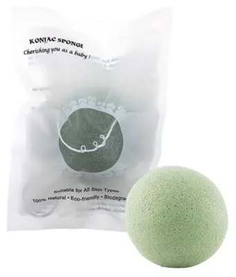 Produktbild von UNIQ Konjac Schwamm für das Gesicht mit Grüntee Extrakt