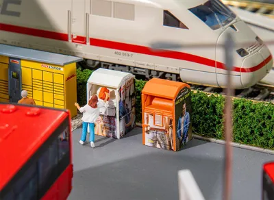 Produktbild von Faller 4 Altkleidercontainer 180341