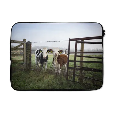 Produktbild von MuchoWow® Laptop Hülle 14 ZollKühe - Zaun - Friesland Laptoptasche - Laptoptasche - Stoßsicher - Schutzhaube