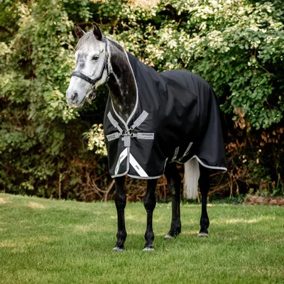 Produktbild von Horseware Weidedecke in Größe 115 - Amigo 1200D Turnout Wug 0g - Black/Titanium Grey/Silver