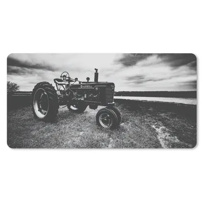 Produktbild von MuchoWow® Mauspad Mousepad Traktor - Schwarz - Weiß - Bauernhof - Vintage 60x30 cm - Mousepads - Maus Mat - Pad - Mausunterlage - Nachhaltig