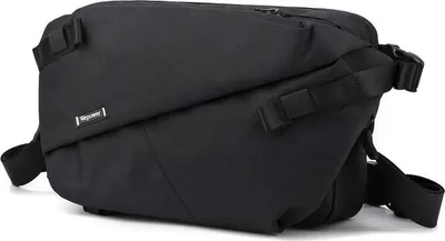 Zdjęcie produktu dla INF Męska Torba Crossbody z Nylonu - Czarna Torba na Ramię z Regulowanym Paskiem