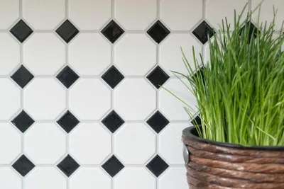 Produktbild von Handmuster Mosaik Fliese Keramik Octagon weiß matt schwarz glänzend Wandfliesen Badfliese MOS13-OctaG468_m