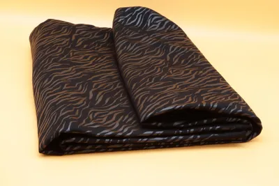 Stoff 300x140 cm, schwarz mit weißem Glanzeffekt, Polyester