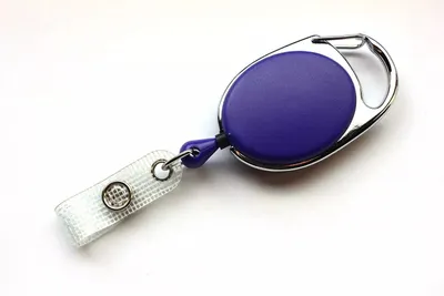 Produktbild von 2x LILA Ausweisjojo Jojo Zipper Ausweis Halter Kartenhalter Schlaufenclip Aufrollmechanismus Schlüsselanhänger