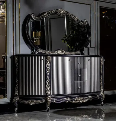 Produktbild von Casa Padrino Luxus Barock Möbel Set Lila / Weiß / Gold - 1 Sideboard mit 2 Türen und 3 Schubladen & 1 Spiegel - Handgefertigte Barock Möbel - Edel & Prunkvoll