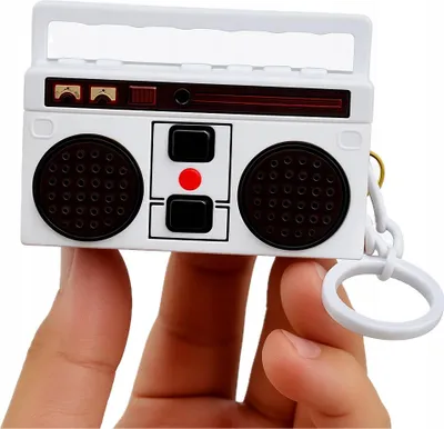 Zdjęcie produktu dla Brelok retro z nagrywaniem mini radyjko vintage z TikTok Viral Breloczek