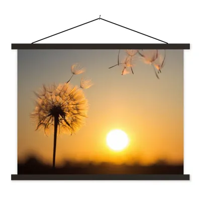Produktbild von MuchoWow® Textilposter Löwenzahn - Sonne - Sonnenuntergang 120x90 cm mit schwarzem Rahmen - Aufhänger für Poster