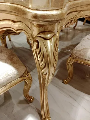 Produktbild von Klassisch Esstisch 200x110cm Gold Luxus Holztisch Ess Küche Neu Design Tische