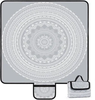 Produktbild von Ibenzoa® Picknickdecke 200 x 200 cm – wasserdicht & sandfrei, faltbar mit Tragegriff, kompakt 32 x 22 cm, leicht 1 kg, für 4–6 Personen