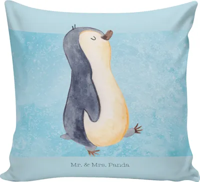 Produktbild von Mr. & Mrs. Panda Kuschel Kissen Pinguin marschieren - Eisblau - Geschenk, Dekokissen, Kuschelkissen, Zufrieden, für sofa, Deko, Familie, Schwester, 40x40, Pinguine