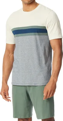 Produktbild von Schiesser Casual Nightwear Schlafanzug Set aus Kurzarm-Shirt und kurzer Hose, Lässige Passform, Hoher Tragekomfort