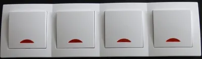 Produktbild von 7786 Levina Kunststoff 4 x Schalter + Kontroll-Lampe weiß