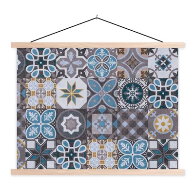 Produktbild von MuchoWow® Textilposter Blumen - Muster - Blau - Braun 60x45 cm mit holzfarbenen Rahmen - Bild