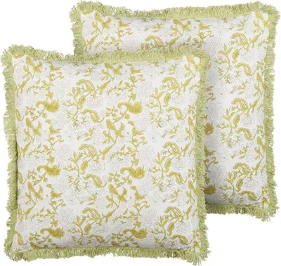 Produktbild von BELIANI Dekokissen 2er Set Hellgrün und Weiß Baumwolle 45 x 45 cm Bezug mit Füllung Reißverschluss Fransen Blumenmuster Klassisch Wohnzimmer Bettdeko