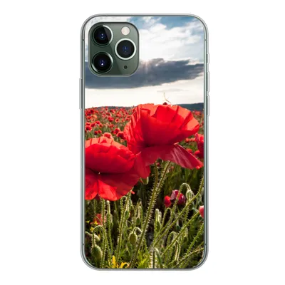 Produktbild von MuchoWow® Handyhülle Schutzhülle Hülle für iPhone 11 Pro Mohnblumen vor einem dramatischen, stürmischen Himmel Silikon Softcase Handy Hülle - Handy