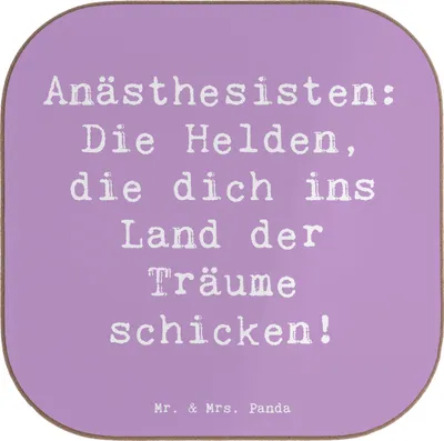 Produktbild von Mr. & Mrs. Panda Tischuntersetzer Spruch Anästhesist Held - Lavendeltraum - Geschenk, Beruf, Schmerzmanagement, Medizin, Anästhesisten, Geschenke für Berufstätige, Berufe