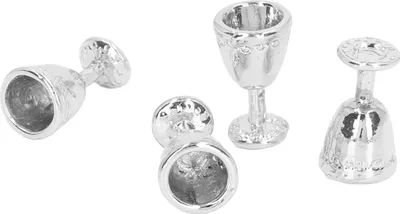 Produktbild von 4 Stück Mini-Champagnerbecher Simulation Miniaturgläser für 1:12 PuppenhausSilber