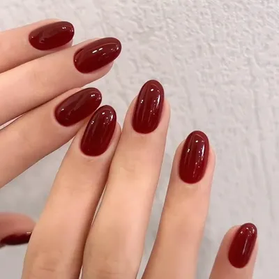 Produktbild von Künstliche Nägel kurz, oval, 24 Stück, Bordeaux, mit Hechttape, Nagelfeile und Manikürstäbchen für die