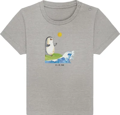 Produktbild von Mr. & Mrs. Panda Babyshirt Pinguin Surfer 12. - 18. Monat - Heather Grey - Geschenk, Baby  Shirt, Organic, Portugal, T-Shirt, Motiviert, Kinder Oberteil, Hawaii