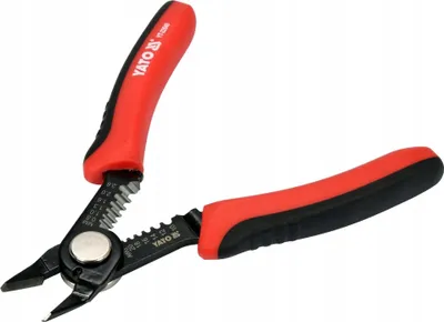 Immagine prodotto di Yato, modello YT-22640, pinza da taglio, ideale per tagliare cavi e fili, strumento professionale, di alta qualità, design ergonomico, taglio preciso e durevole.