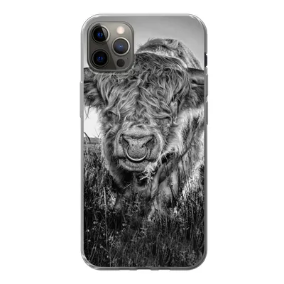 Produktbild von MuchoWow® Handyhülle Schutzhülle Hülle für iPhone 12 Pro Max Schottischer Highlander - Schwarz und Weiß Silikon Softcase Handy Hülle - Hartschale