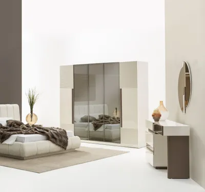Immagine prodotto di Set camera da letto 3 pezzi – armadio, toletta e specchio per la tua casa