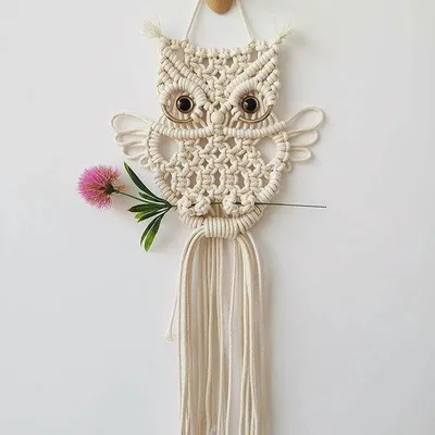Produktbild von Handgefertigte Macrame Wandtuch aus Baumwolle in Beige