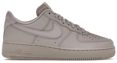 Imagen del producto de Nike Air Force 1 Low '07, color gris universitario - Talla EU 40