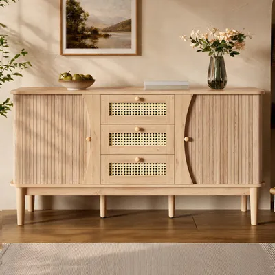 Obrázok produktu pre Príborník Merax 140,5x40x76 cm vo vzhľade dreva s ratanovými zásuvkami, komoda s posuvnými dvierkami a zaoblenou hornou časťou, dostatok úložného priestoru do obývačky, jedálne a predsiene