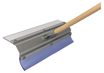 Produktbild von Allesschieber PRO | Schneeschieber, Wasserschieber, Universalschieber | Eschenstiel | 70 cm Aluminiumprofil