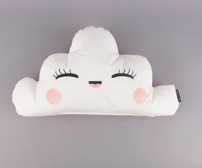 Produktbild von Magma Deko Kissen Wolkenform mit Gesicht weiß lachsrosa 30x50cm